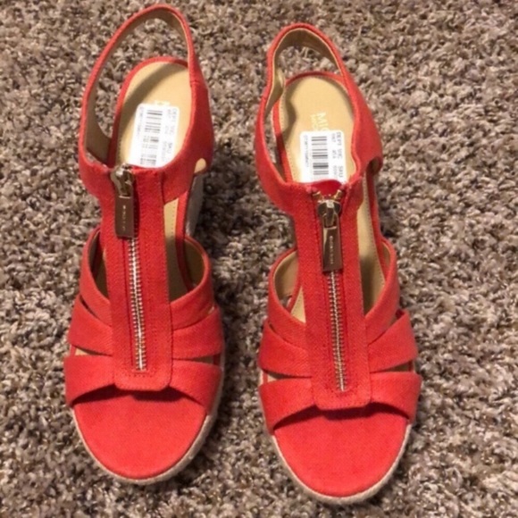 Michael Kors Berkley Platform Wedge Sandal - Picture 2 of 8